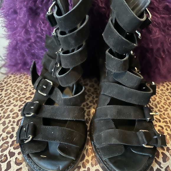 Ann Demeulemeester strappy suede sandal - Picture 2 of 5